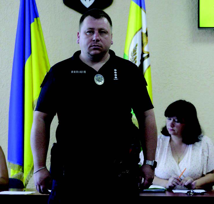 Закон і порядок: новий офіцер Олександр Кирієнко з липня дбає про безпеку петрівчан. Фото з фейсбук-групи Петрівської громади