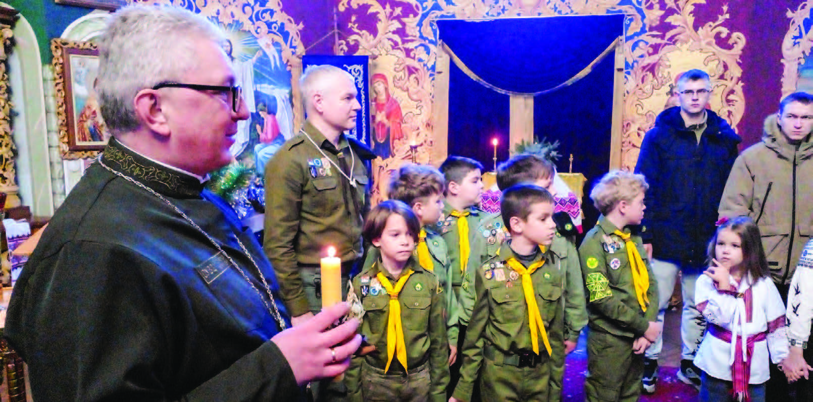 Почесна місія: скаути приносять звістку про Різдво. Фото: храму ікони Божої Матері «Оранта-Непорушна стіна»